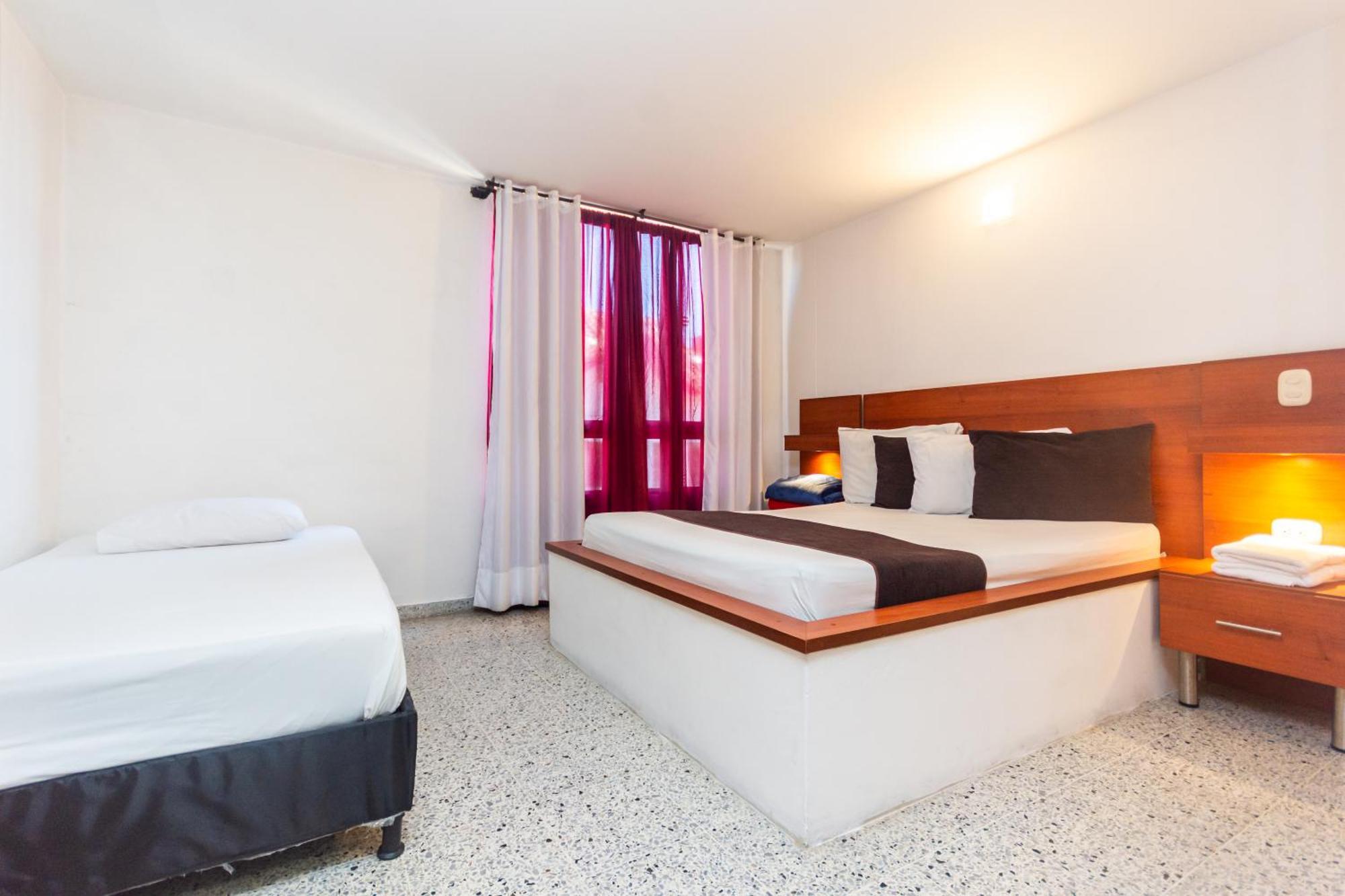 Hotel Bicentenario ريونيغرو المظهر الخارجي الصورة