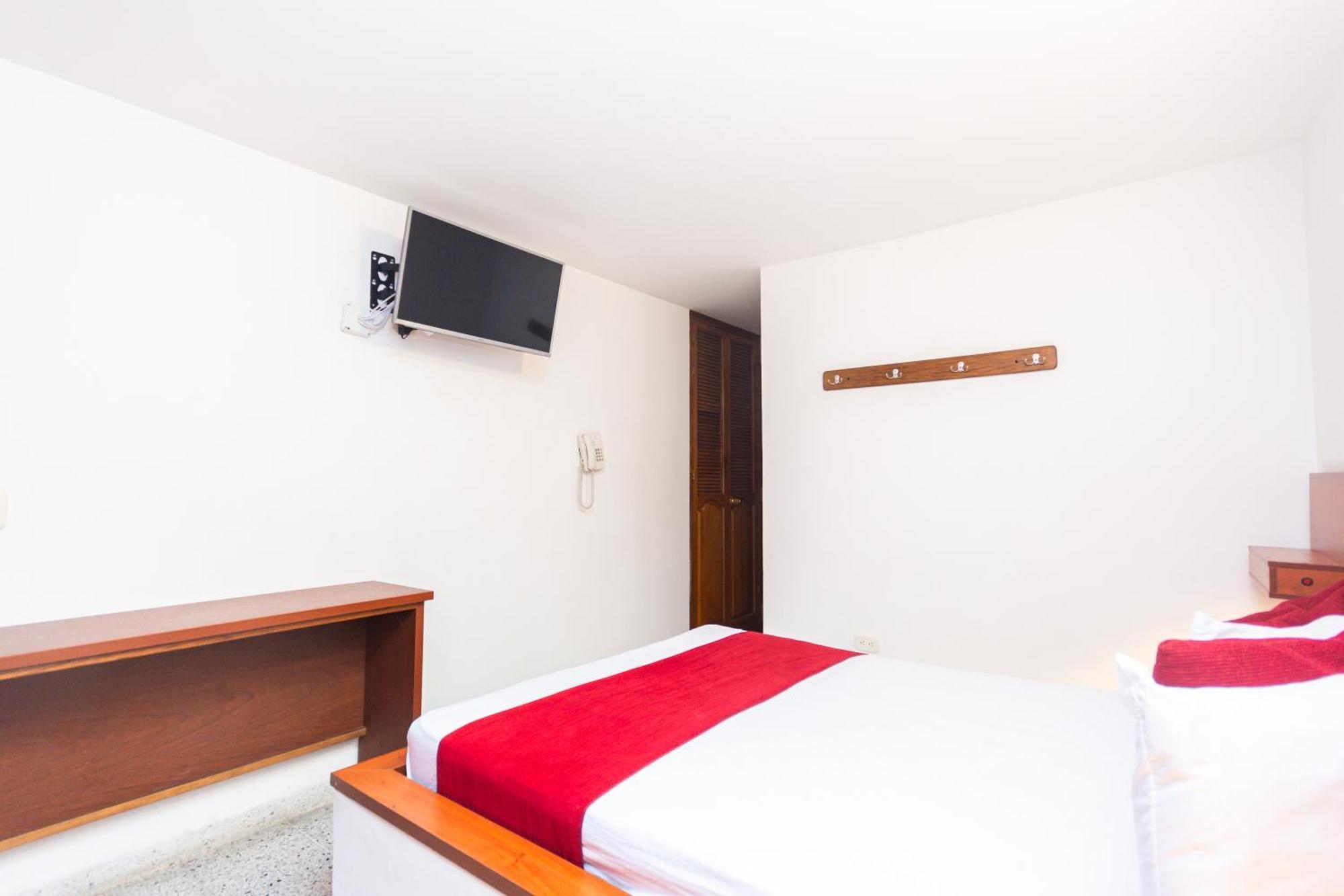 Hotel Bicentenario ريونيغرو المظهر الخارجي الصورة